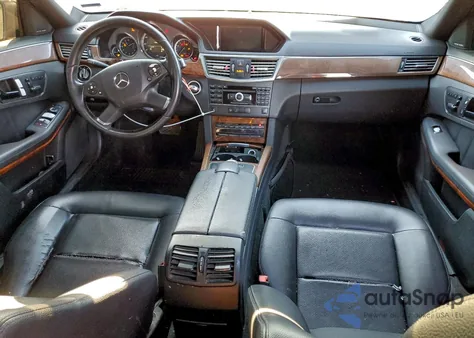 2011 Mercedes-Benz E 350 z USA, uszkodzony, nr VIN WDDHF5GB2BA450743